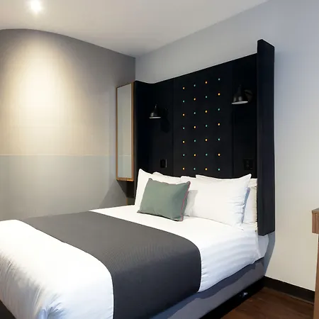 Hotel Point A Liberties