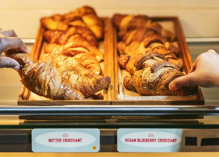 호텔 Point A Liberties 3*